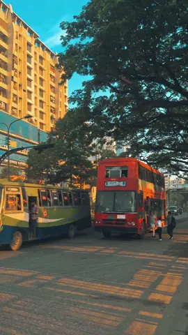 A beautiful morning at College gate, Mohammadpur Dhaka 🖤 #foryou #foryoupage #dhaka #bangladesh #trending #bus #unfrezzmyaccount 