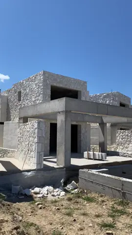 Μεζονέτες με θέα την Σιθωνία και τον Τορωναίο κόλπο!😍 #realestategreece #realestate #houseoftiktok #underconstruction #new #seaview #halkidiki 