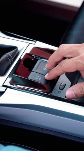 Phanh tay điện tử vs Auto hold khác nhau chỗ nào?| Hiểu như thế nào là đúng?  #autohold #velez #toyotaanthanhfukushima
