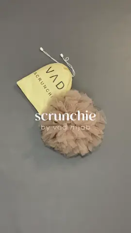 beneran enak banget dipake, gak bikin pusing 🫶🏻 #scrunchie #hijabstyle #HijabFashion 