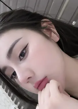 Hoa hướng dương thì hướng về phía mặt trời còn tớ mong cậu luôn hướng về những điều tốt đẹp!