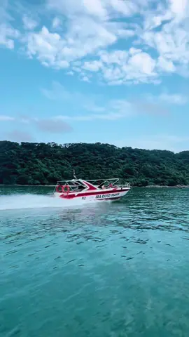 Cano siêu tốc. Di chuyển đi các đảo nhỏ ở Cô Tô chỉ tính bằng phút.✈️🚀#daocoto #coto #biển #hè #reviewcoto #nammoreview #dulich #dulichvietnam #dulichcoto #cotoisland 