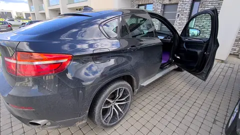 BMW X6 E71 Android multimedija, palaikanti visas originalias funkcijas bei pridedanti daug naujų galimybių. Geriausia kokybė, geriausi parametrai užtikrins nepriekaištinga naudojima. Tinka: BMW X5 E70 X6 E71 - Android 13 - ROM 128 GB - RAM 8 GB -Procesorius 8 branduolių Qualcomm Snapdragon 665 -Ekranas 10.25 colių 1920*720 -4G LTE WIFI -CarPlay-Android auto #bmw #bmwe71 #bmwe70 #bmwx6 #bmwx5 #android #carplay 