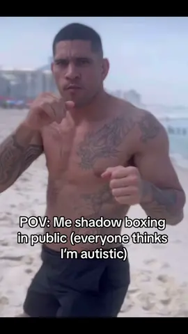 Bro starts shadow boxing in the middle of nowhere💀💀#alexpoatanpereira #alexpereira #UFC #champ #viral #feed #explore 