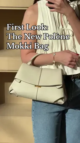 First look at the new Polène Mokki — The size closely resembles the Numéro Neuf except it has a wider opening making it easily accessible. However, the clasp was a struggle to open and close shut. The silhouette is so, so unique and I love its versatility with the removable strap giving various options on how it can be styled. This is bag made for everyday wear and the higher price point is definitely justifiable once you try it on in person. #PoleneMokki #PoleneReview #ShoppinginTokyo
