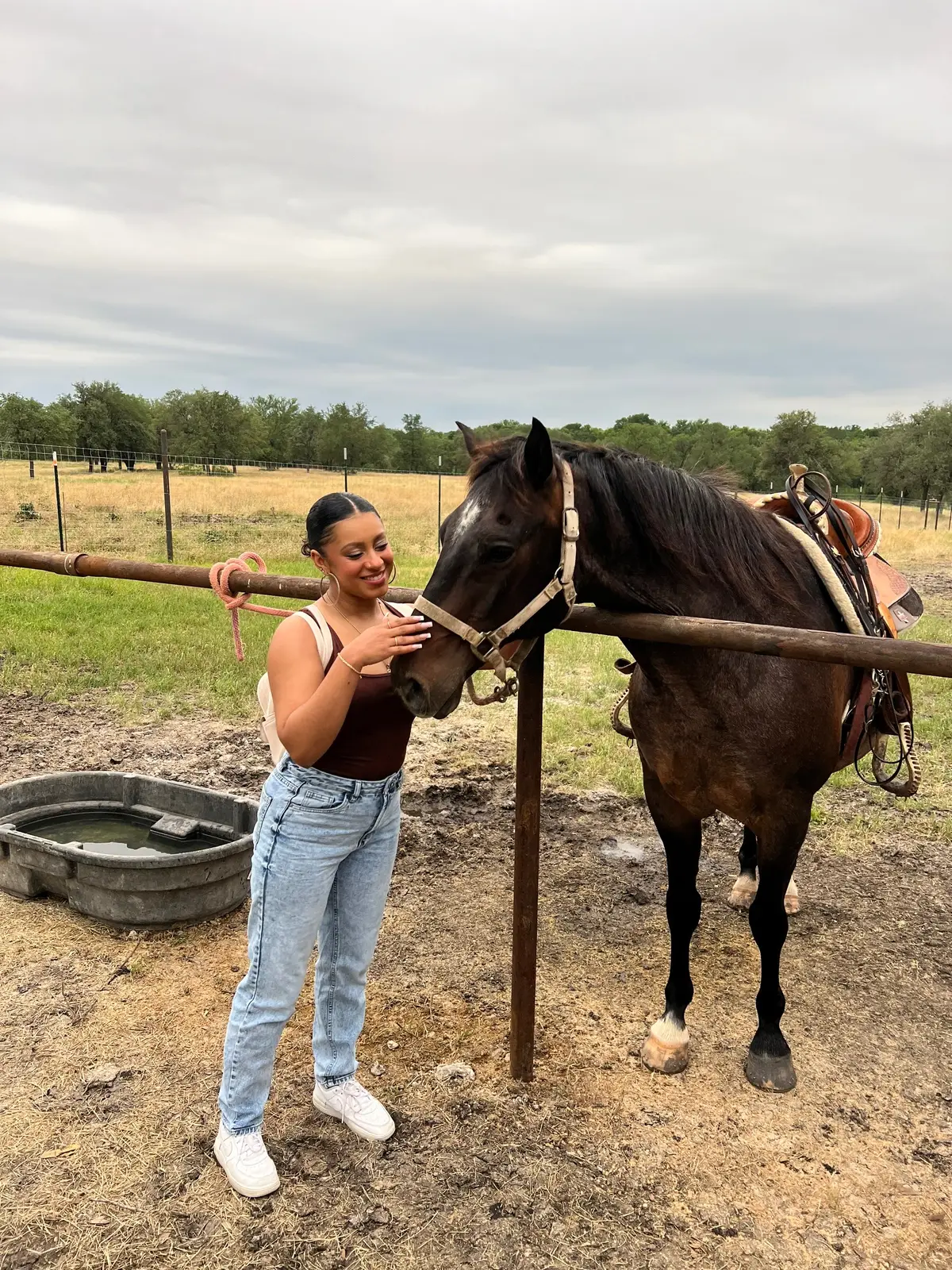 #outfitinspo #horsebackridingoutfit #simpleoutfits 