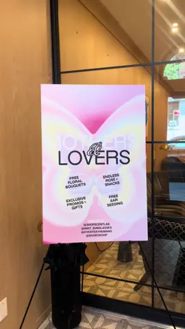 yesss we love a good popup!! @hcmstudios #nycpopup #mothersday #nycactivities #nycthingstodo #dayinmylifevlog #dayinmylife 