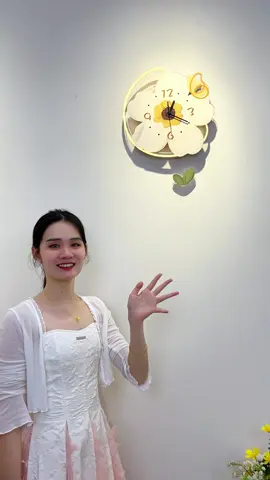 Đồng hồng treo tường bông hoa  nhỏ xinh 