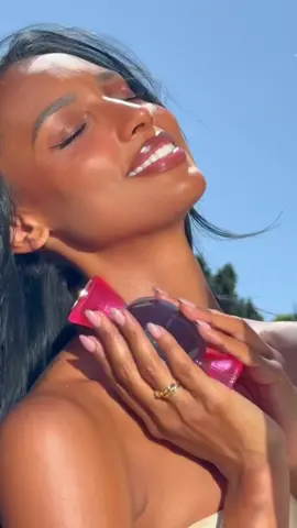 The new Chill & Sole from the @Bulgari Allegra collection is the scent of the summer #BvlgariAllegra #ChillAndSole #MagnifyForMore #ad