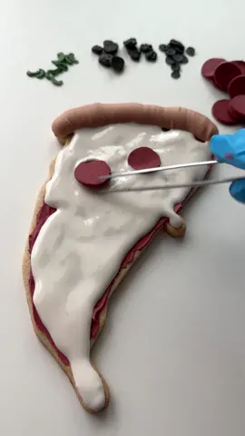Replying to @Molz Comment what I should make next😋🍕 recipes and supplies linked in my bio #pizza #pizzacookie #cookiedecorating #oddlysatisfying #asmr