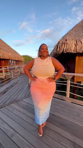 Celebrating my 1-year wedding anniversary in…Bora Bora!! It’s breathtaking here! Staying at the beautiful @ConradBoraBoraNui #borabora #plussizefashion #plussizetravel 