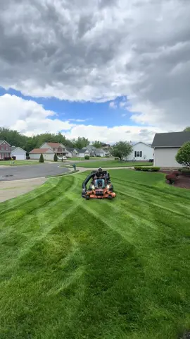 The lawn art is REAL #zachslawncarellc #scagmowers #scag #lawncare #lawnstripes      