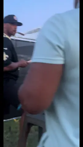 I see all yall telling yall adult experiences with him. (Anthony Mackie) Here’s mine!  Been telling yall he was a butt hole for years!!  Now you believe me? Its kids and adults, homie dont care!. . . #nola #neworleans #anthonymackie #whygodblessingaholes #captainamerica 