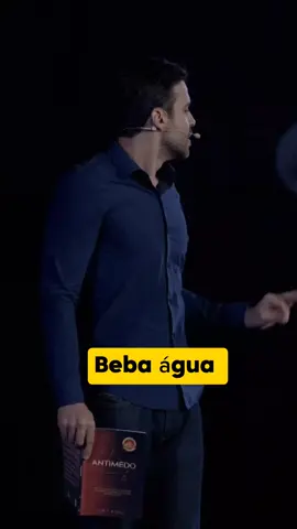 Beba muita água  #CapCut #bebaagua #agua #saude #corpo #cerebro #pablomarçal @Pablo Marçal 