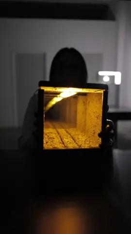 Ilusión de infinito de un túnel de Leds #magia #efectooptico #espejoinfinito