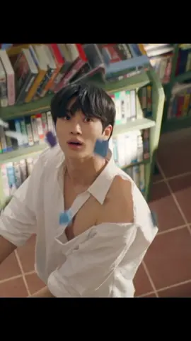 O Sun-jae é tão puro como Oxigênio  Que ele nunca faria esse tipo de coisa 🤭😂. #byeonwooseok #kimhyeyoon #lovelyrunner  .. ... . . .#CapCut 