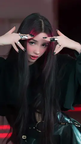 Insta: alyri_tv ❤️ dance idea by: @Dayana 