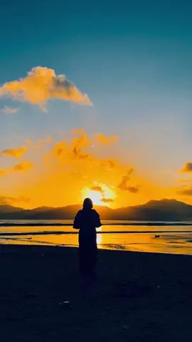 love this place 🌞 #telukijo #telukijobanyuwangi #banyuwangi #pulaumerah #jalanjalan #explorebanyuwangi 