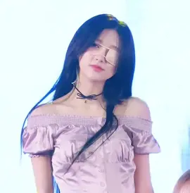 robot hidup🤍 #gaeul #ive #아이브 #kimgaeul #fyp 