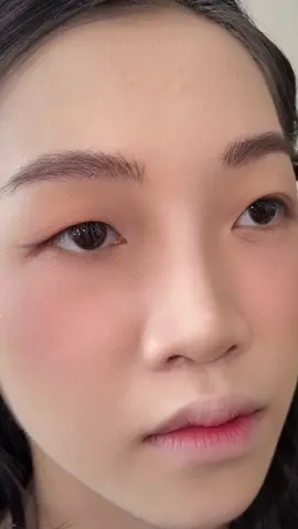 Lại thêm 1 chiếc vid mắt 1 mí cho dâu nhaa. Học viên nhà e Jim trả bài mắt 1 mí xịn xò ko mọi người ơi makeup by @LINH NGỌC MAKEUP  #Huongjimmakeup #xuhuong #trending #makeup #thịnhhành #xuhuong2024 #thịnhhành #thịnhhanh #côdâu #makeupcodau #matmotmi #kichmi 