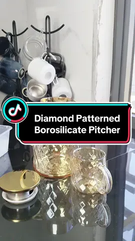 Tea Time Treasures: Diamond-Patterned Pitcher Delight!✨🩷Check out now #tiktokshopsummersaya44 #hometokshop #homebudolfest #phsulitsale #phsupersulitsale #fyp #trending #fypシ #aesthetic #borosilicate #glass #mug 