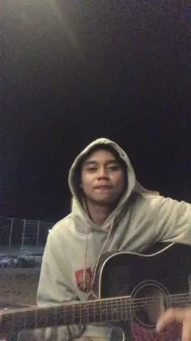 Agak ngilu bre gapake pick nyrempet kulit#tonyqrastafara #tertanam_tonyq 