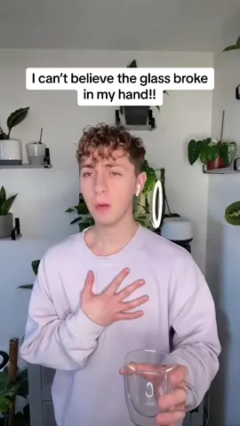 Did my singing really just break a glass?😳 #singer #singing #twins #californiakingbed 