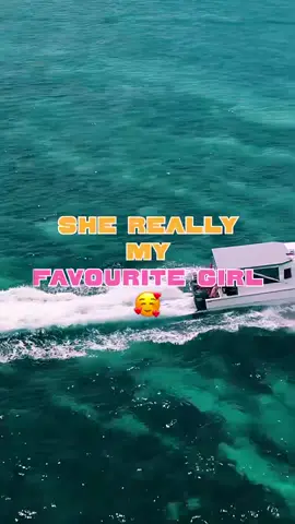 Yall can stop munching up thd lyrics👀#favouritegirl 