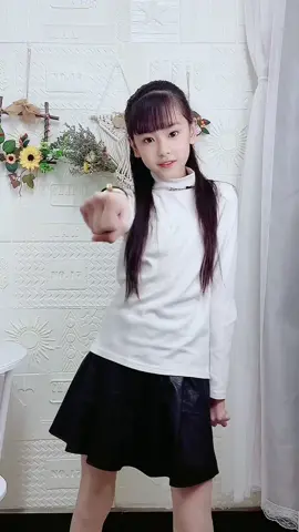 #怡宝 #中国小美女 #中国可爱女孩 #Girl #dance  #fyp 