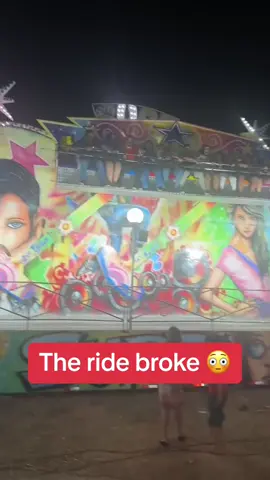 They heard the click and knew it was going down 🫣 (Via @Thais Emanuelle) #carnival #ride #amusementpark #themepark #break #broken #scary #omg #noway #fyp #viral #trending 