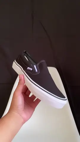 UNTUK REKOMENDASI VANS ADA DI SHOWCASE, KERANJANG KUNING & DI LINK BIO YA BRO 🔥 NOMOR REKOMENDASI SEPATU VANS : 23. VANS SLIP ON CLASSIC BLACK WHITE #f #fy #fyp #fypp #fypシ #fypシ゚ #fypシ゚viral #fypage #fyppppppppppppppppppppppp #fypsoundss #fypdong #fypgakni #fypdongggggggg #viral #viralvideo #viraltiktok #virall #viral_video #viralvideos #viralditiktok #viralllllll #mediaoutfit #daily #vans #vansshoes #vansoriginal #vansoffthewall