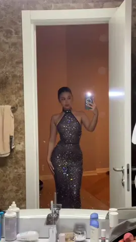 #youdontownme #rich #money #luxury #dubai #car #women #girl #fyp 