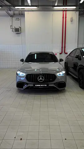 Mercedes-AMG S63 - Wild Sedan!