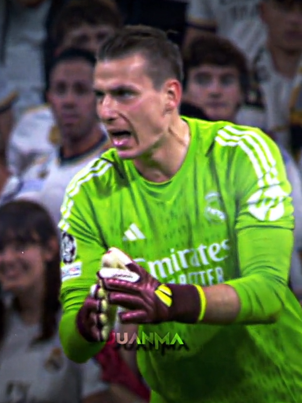 El mejor portero suplente del mundo? || #realmadrid #halamadrid #lunin #championsleague #mancity #football