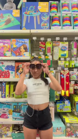 1 mois et demi que je suis arrivée et je suis presque à +10kg de pris ! Ça te fera + de surface de caresses ma vie @Temaui  ❤️ Ia maita’i teie mahana ☀️ #lovemyself#selflove#jamaisfiudefairemabelle😋