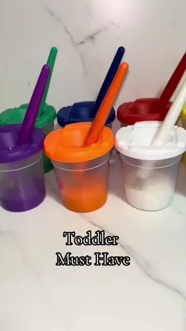 We love mess free fun 🙌🏻 you can find these cups 🔗’d in my amzn under “toddler must haves”  #momlife #momfinds #momtips #toddlermom #momhack #MomsofTikTok #toddlermomlife #toddleractivities #playroom #painting 