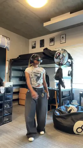 this dance is oddly satisfying….                                           Dc: @Jeremiah Mitchell                                                                                    #b#bored2#2024f#fypf#fypシp#pourtois#summerp#paratid#danceutahcheck 