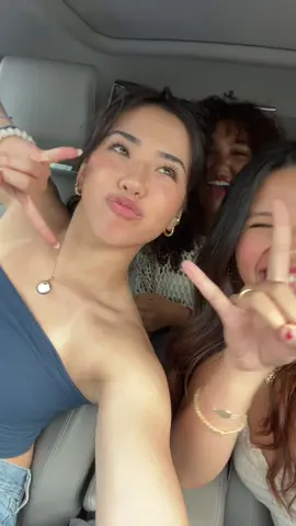 back w my ladies @april <3 @sophia #fyppppppppppppppppppppppp #jersey 