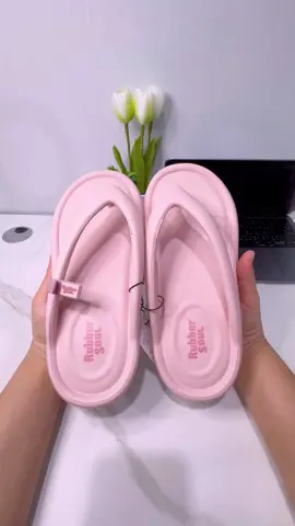 Rubber Soul 🩴🌧️รุ่น RBS-8 รองเท้าแตะแบบหนีบรุ่นรองเท้าหน้าฝน ของแท้ 100% สีชมพูพาสเทล  เบานุ่ม ใส่ไม่ลื่น #กดในตะกร้าได้เลย #งานดีงานสวยงานคุณภาพ #รองเท้าrubbersoul #รองเท้าหน้าฝน #ไอเทมหน้าฝน #รองเท้าแฟชั่น 