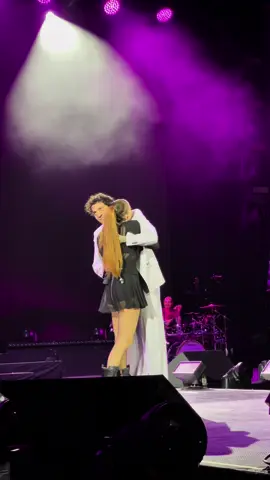 Annalisa e Tananai in duetto su Tango 🥹🥹🥹 #annalisa #tananai #tango #arenadiverona @ANNALISA @tananaimusica 
