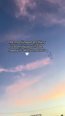 Be happy🤍 #positivevibes #positivity #hugot #hugotlines #tiktokph #tiktokphilippines #realtalk #caption #viralvideo #viral 