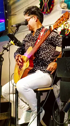 Misterios - Hamilton Fernández  #musica #andina🎙️ #ayacucho_peru🇵🇪🇵🇪 #fyp 