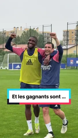 Course d’ateliers techniques ! 🎯🔴🔵 #bts #training #footballtiktok #football #technique 