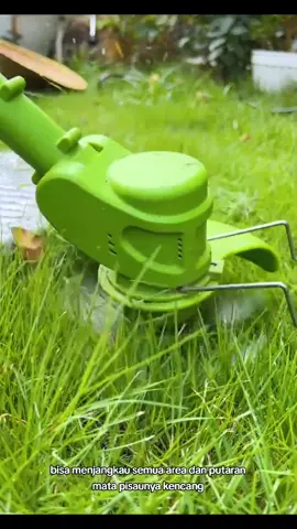 Rekomendasi mesin pemotong rumput cordless nih. memakai baterai lebih fleksibel digunakan. #MesinPotongRumput #pemotongrumput #potongrumput 