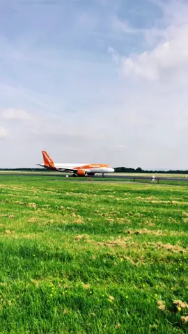 #easyjet