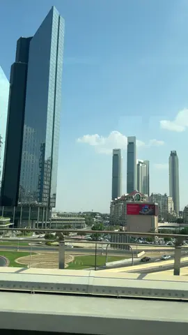 Dubai Metro views never disappoint!  #dubai #dubaimetro #burjkhalifa #foryou 