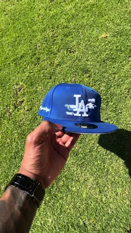 AVAILABLE ☁️ New Sra Los Angeles Dodgers Cloud Patch 59Fifty Fitted Cap 🦋 Size: 7 ½ Price: R700.00 #fittedcollectionsa #fitted #fittedcap #fyp #snapback #fittedhat #fittedhats #newera #MLB #trending #viral #losangelesdodgers 
