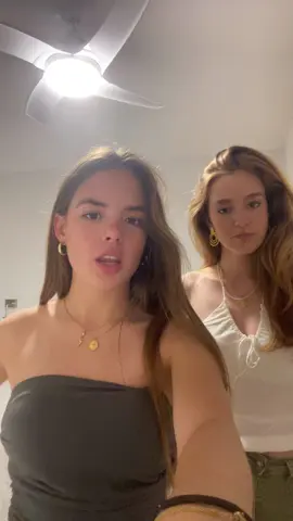 Os juro q hemos intentado hacer un tiktok normal pero no aguntamos 