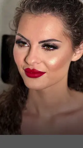 🔜 It’s Beauty Time, Coming Soon  Make-Up mit Liebe ❤️  #beautytips#beautiful#beautybloggers#makeuptutorial#makeuplover#heilbronn#face#OOTD#glamourzilan#glamour#beautifull#girls#glam#insta#newtrend #comingsoon#red#lips#Heilbronn#mannheim#stuttgart#heidelberg💗🇩🇪 #frankfurt 