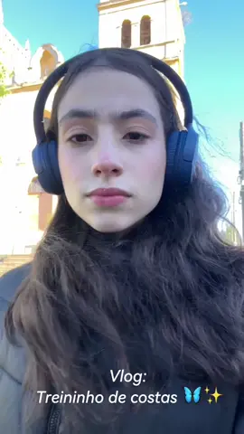 Sai voando 🦋 #Vlog #gymvlog #treinodecostas #gymgirl 